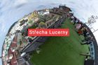 Projděte si střechu Lucerny. Unikátní pohled na Prahu doplňují tráva i Kobzova koza