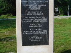 Památník železné opony na pomezí Rakouska a Maďarska