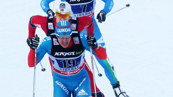 Mužský skiatlon v Soči skončil hromadným spurtem - ilustrační foto.