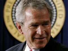 Bush: nebyl bych tu, kdybych nepřestal pít.
