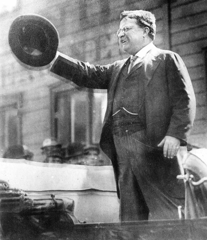 Atentáty na prezidentské kandidáty v USA. Theodore Roosevelt, rok 1912.