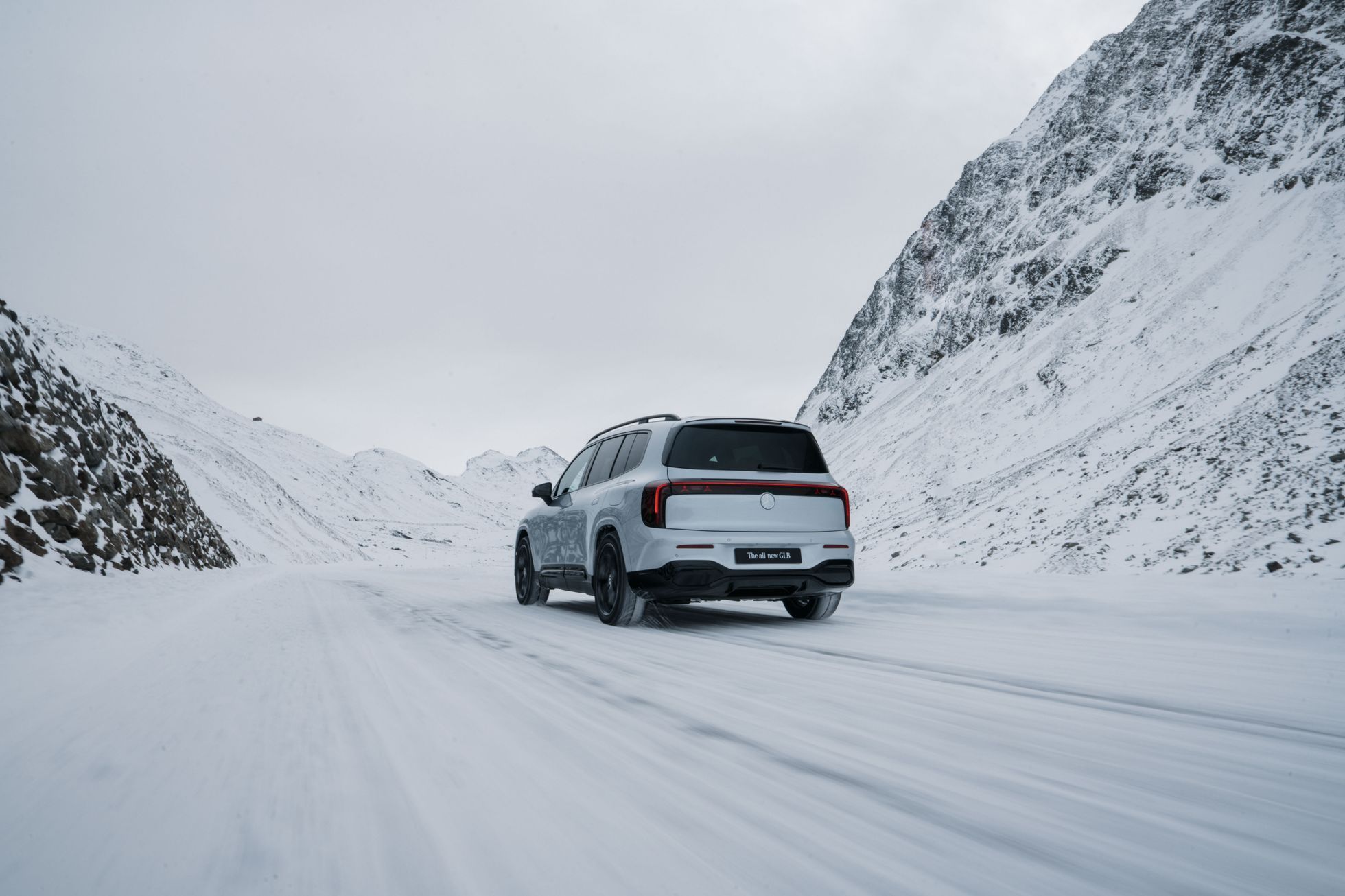 Mercedes-Benz GLB 2025