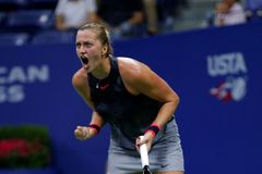 Živě: Kvitová - Mladenovicová 6:1, 6:2. Česká tenistka suverénně ovládla finále turnaje v Petrohradu