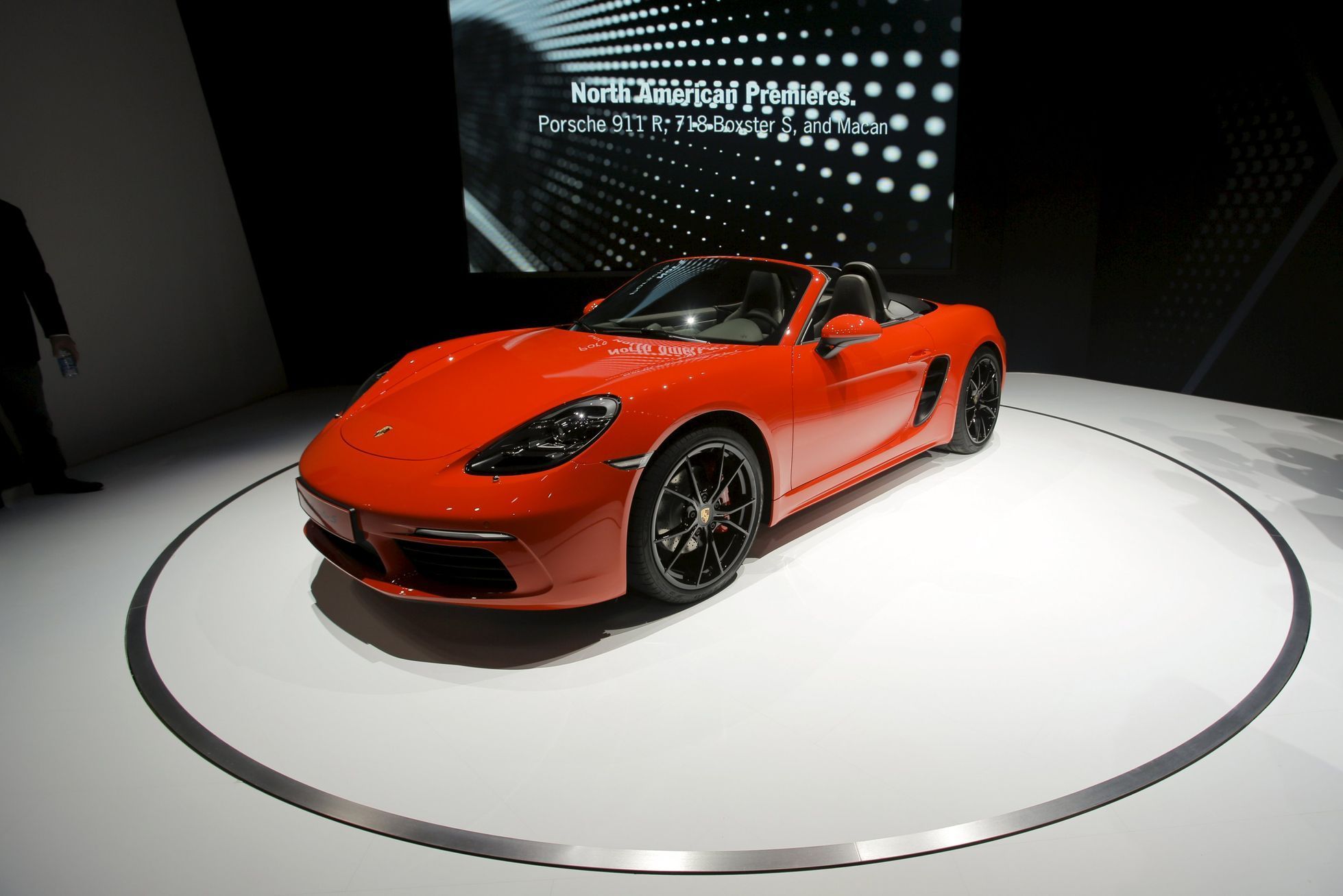 Autosalon v New Yorku 2016