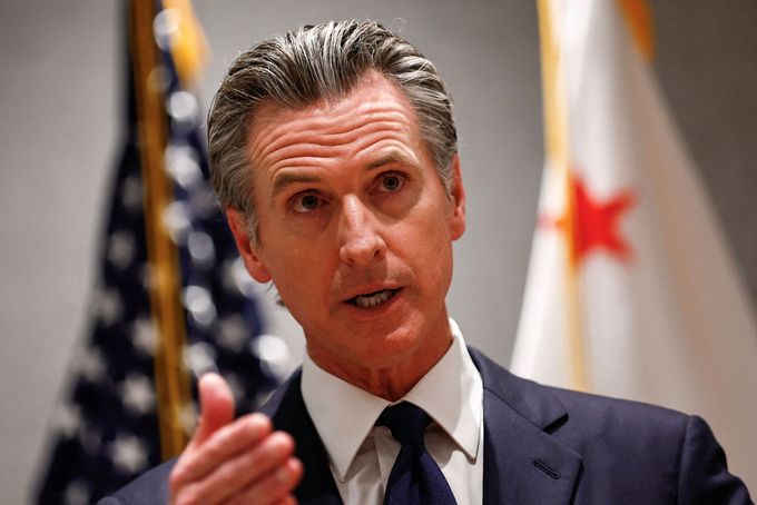 Gavin Newsom, guvernér Kalifornie.