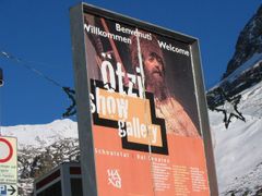 Ötzi, muž z ledovce, je dnes ikonou využívanou hojně i v cestovním ruchu