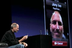 Nemocný šéf Apple se sešel s Obamou. Nikdo ho neviděl