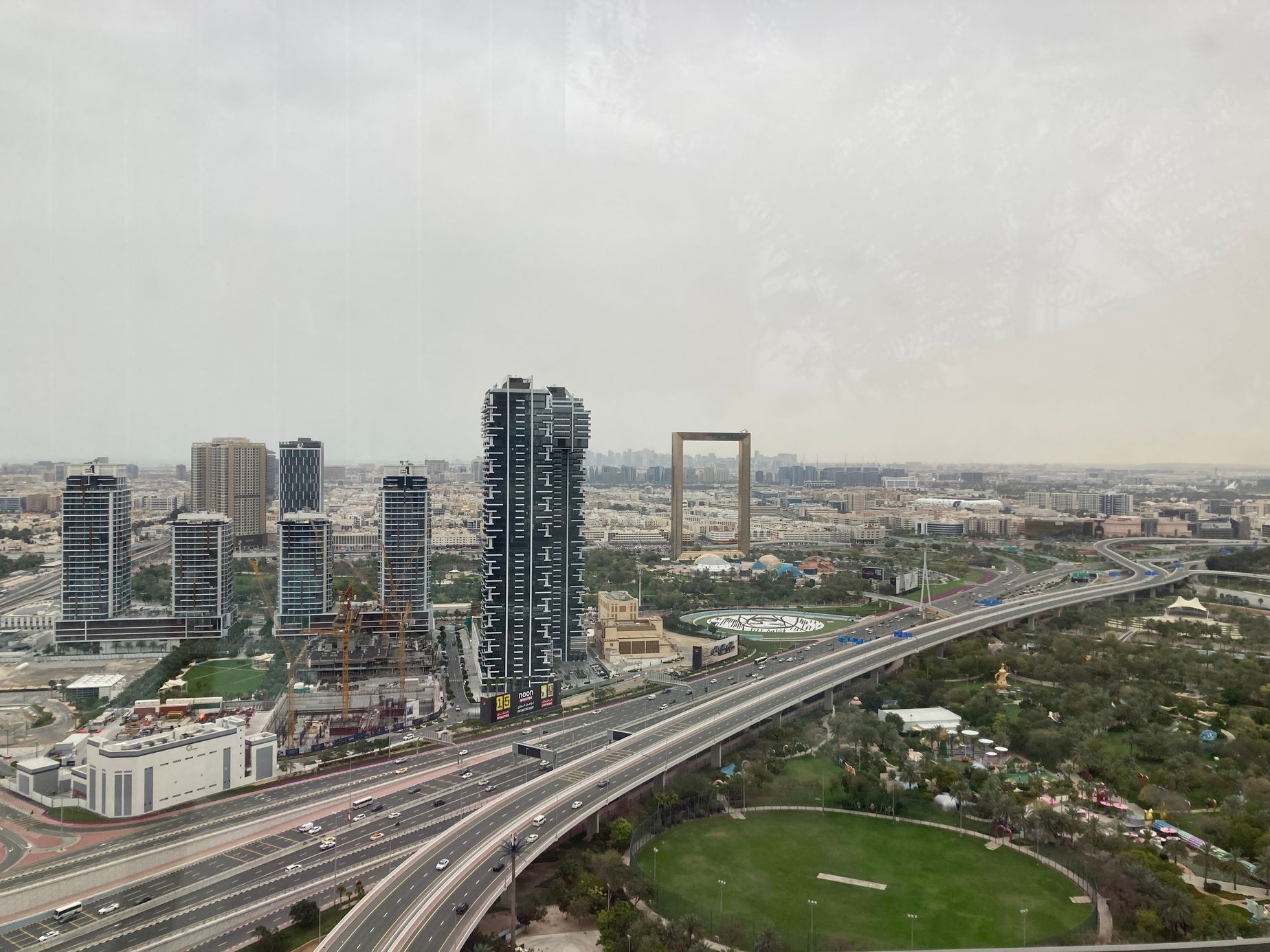 Bazén v mrakodrapech One Za’abeel