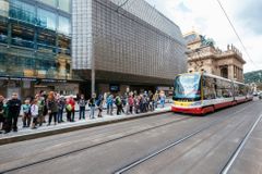 Cestu klimatizovanou tramvají po Praze jde naplánovat. Web poradí, kde je odchytit