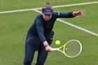 Krejčíková v Eastbourne odvrátila tři mečboly. V generálce na Wimbledon jde dál