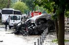 Jedenáct mrtvých po výbuchu nálože v Istanbulu. Kolem zrovna projížděl policejní autobus