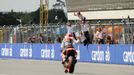 Motocyklový jezdec Casey Stoner z Austrálie na GP České republiky v Brně 2011.