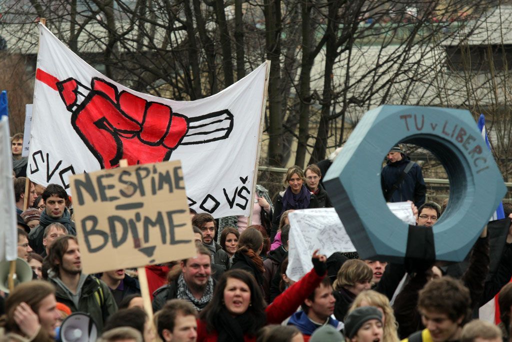 Týden neklidu, demonstrace v Praze