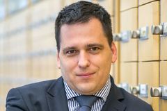 Soukromé firmy nemají brát dotace, míní Zdechovský. V podvodech nejsme žádný extrém