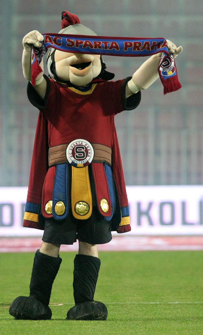 Sparta vs. Brno, utkání Gambrinus ligy (maskot)