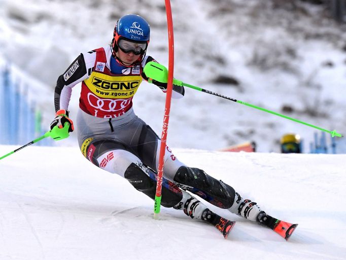 Petra Vlhová ve slalomu SP v Levi