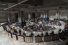 Skutečně prostorový zvuk. Na koncertu Pražského jara lidi obklopí 50 klavírů