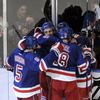Radost hráčů Rangers v zápase NY Rangers - New Jersey Devils