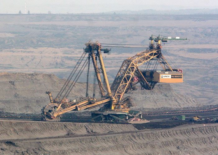 Těžba hnědého uhlí