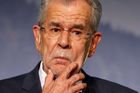 Rakouské předčasné volby mají proběhnout v září, navrhuje prezident