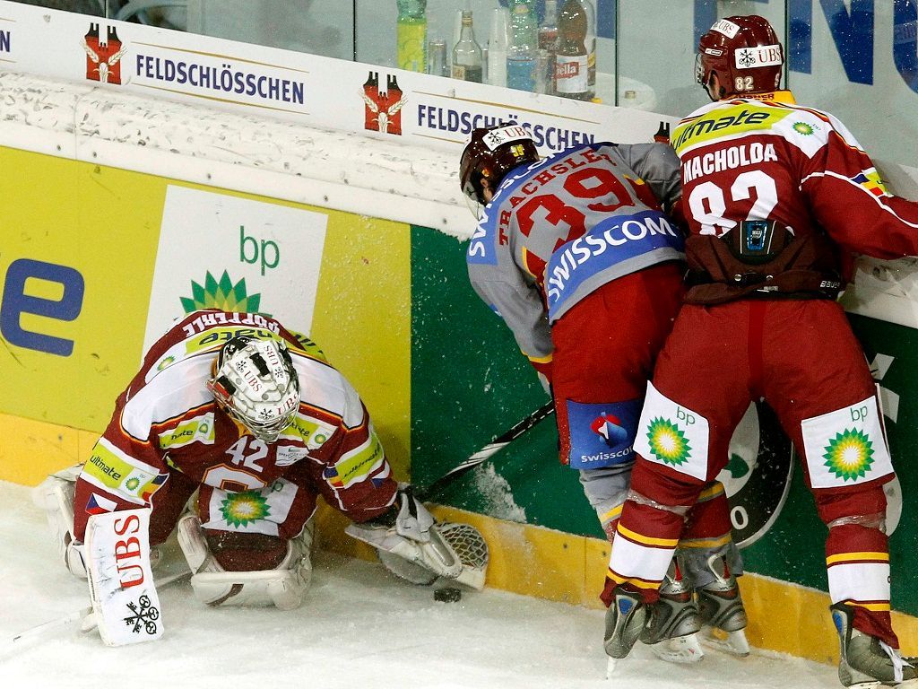 Spengler Cup: Sparta - Ženeva (Macholda)