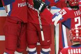Hokejisté Ruska slaví gól Sergeje Markova v utkání s Českem.