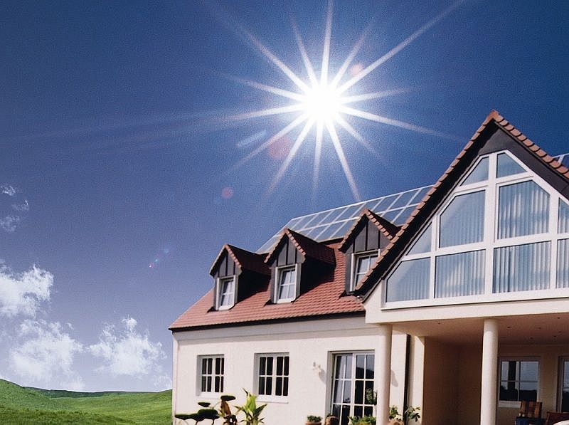 Střešní fotovoltaická elektrárna