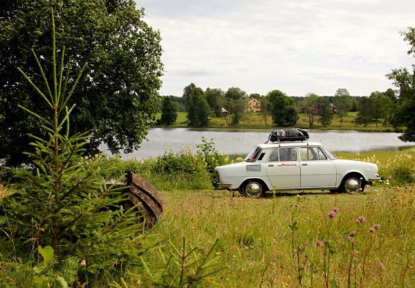 Škoda 100