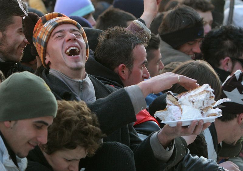 Šlehačkové orgie na ulici Prištiny