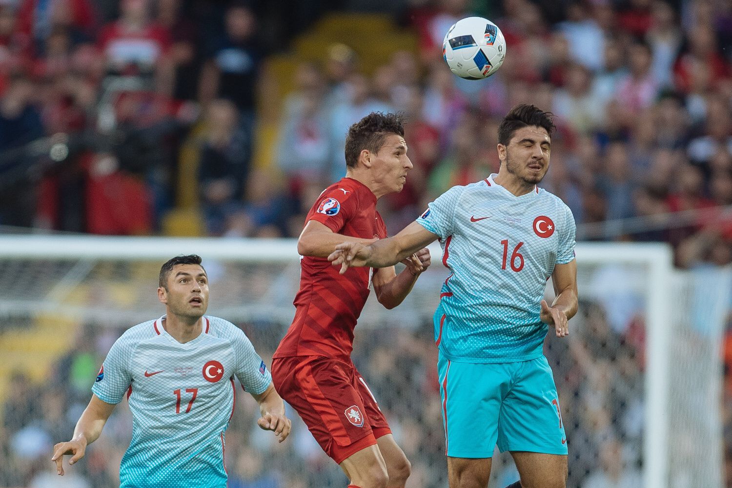 Euro 2016, Česko-Turecko: David Pavelka - Ozan Tufan