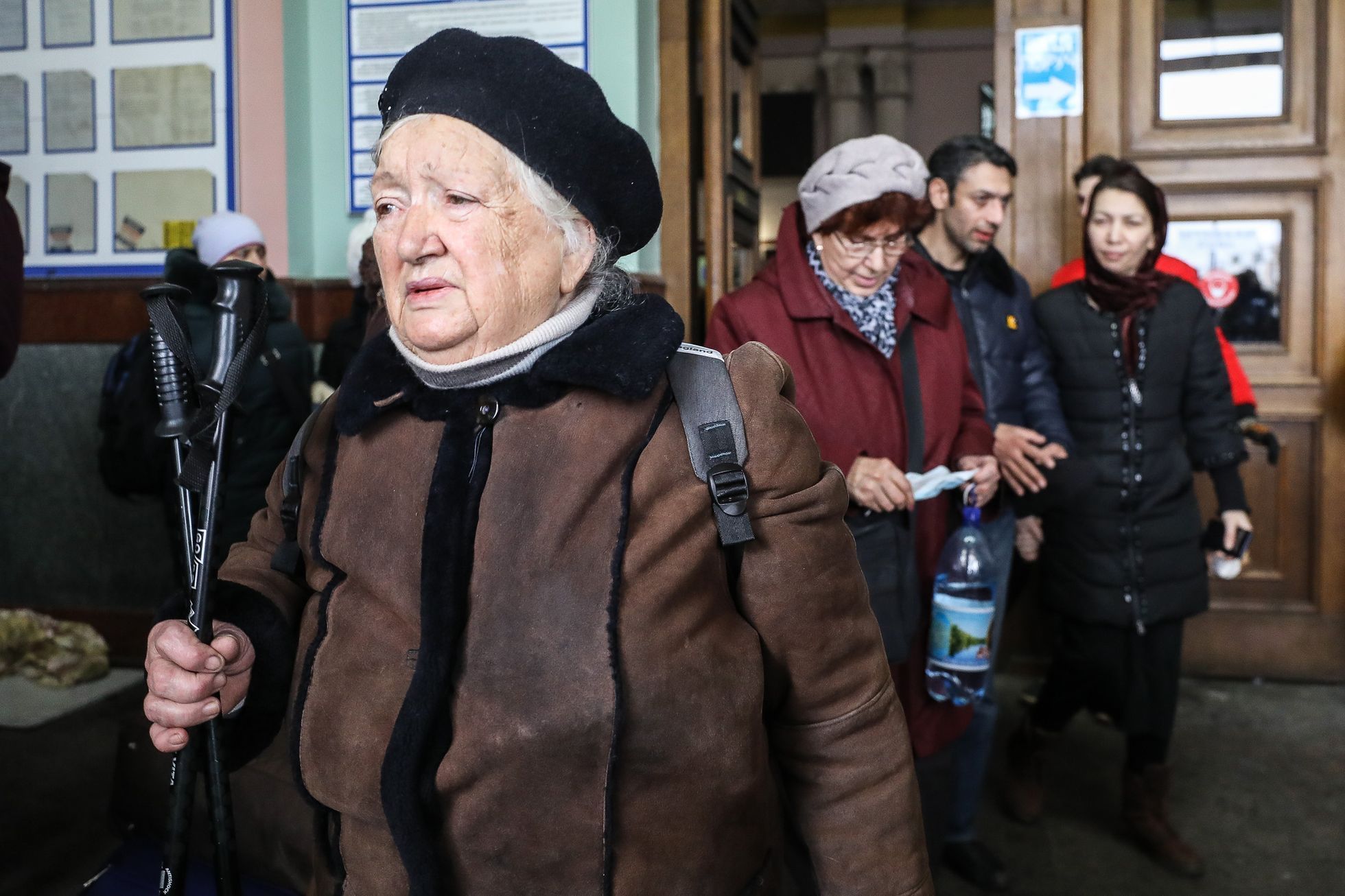 Válka na Ukrajině - nádraží Lvov, uprchlíci, děti, ukrajinci, humanitární krize