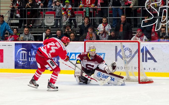 TELH, Třinec-Sparta: Zbyněk Irgl proměňuje nájezd