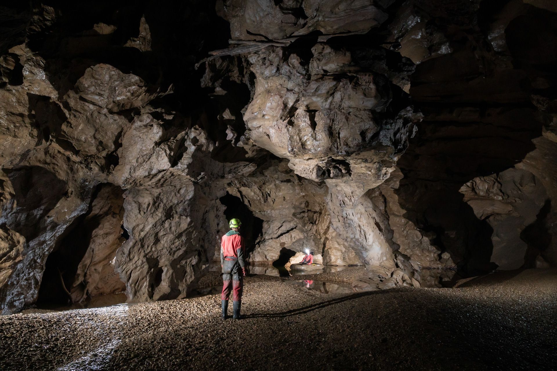 Petr Šimon Janíček: čeští speleologové zkoumají slovinskou jeskyni Kačna jama