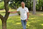 Leukemie se mu čtyřikrát vrátila. Nad vodou ho drží chůze, čeká ho pouť do Santiaga