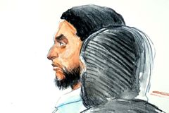 Terorista z Paříže Abdeslam si odsedí 20 let ve vězení. Soud ho potrestal za střelbu na policisty