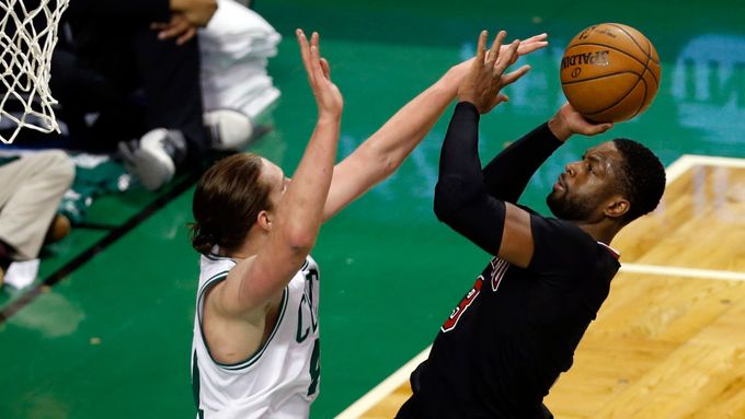 Chicago Bulls (Dwyane Wade) vs. Boston Celtics (Kelly Olynyk)
