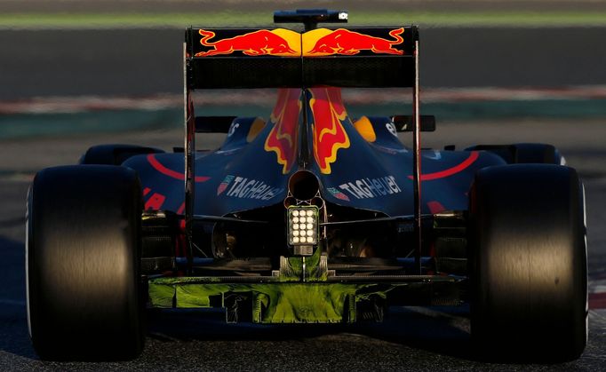 Red Bull F1 driver Daniil Kvjat drives.