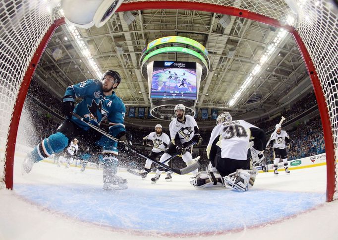 Pittsburgh - San Jose 6. finálový zápas SC. Logan Couture srovnal na 1:1