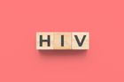 Petr je HIV pozitivní 20 let. Život s virem nekončí, klíčové je ale přijít včas