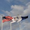Vlajky při zahájení golfového 39. Ryder Cupu v americkém Medinahu.