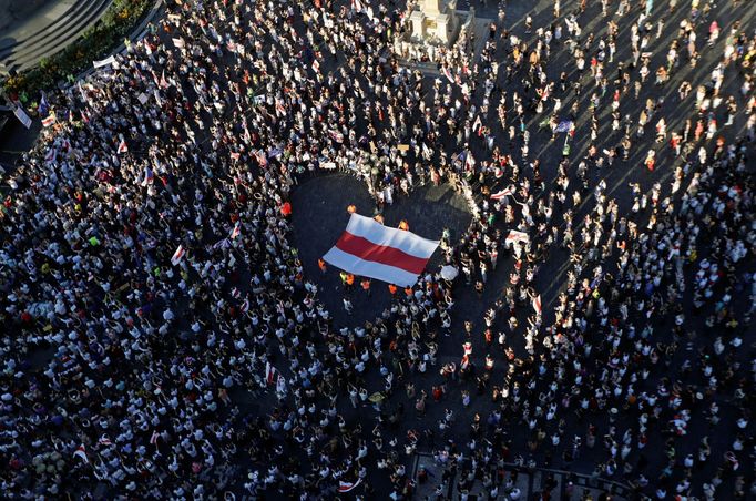 Demonstrace s názvem Svobodné Bělorusko 2020 na podporu běloruských demonstrantů v Praze.