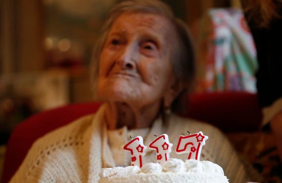Violet Brownová se dožila 117 let, stejně jako její předchůdkyně Emma Moranová (na snímku), která držela žezlo nejstaršího člověka až do dubna 2017.