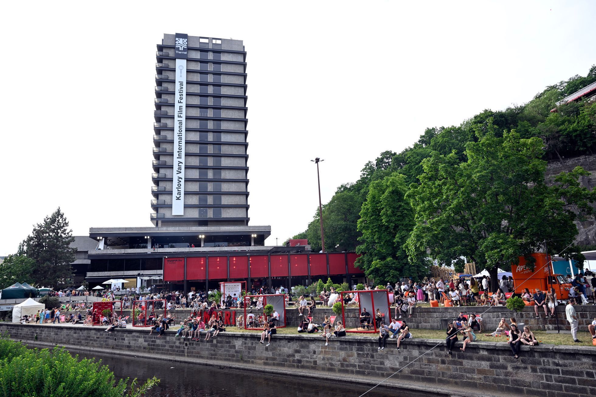 MFF Karlovy Vary, atmosféra