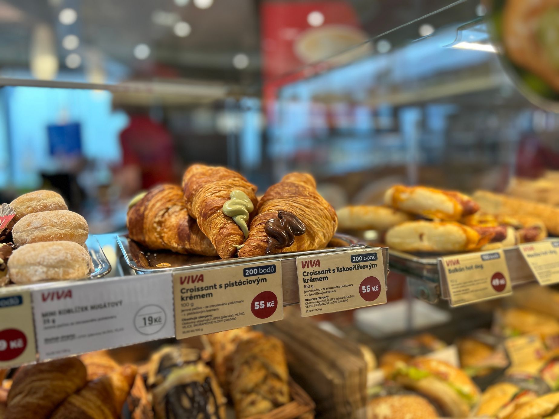 čerpací stanice, občerstvení, párek v rohlíku, fast food