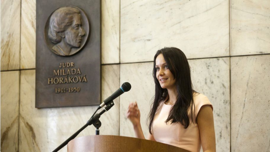 Lenka Juroškovéná, městkyně ministra financí