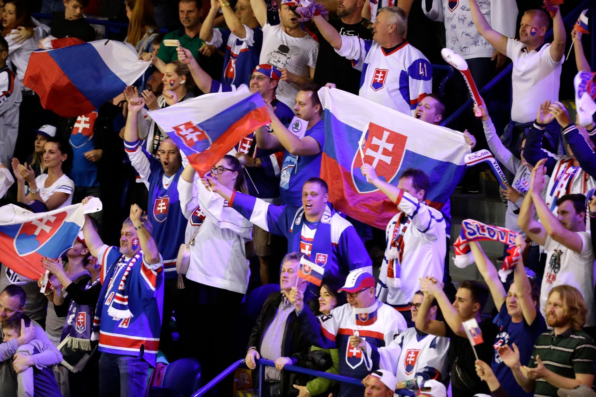 Slovenští fanoušci v zápase Slovensko - Finsko na MS 2019