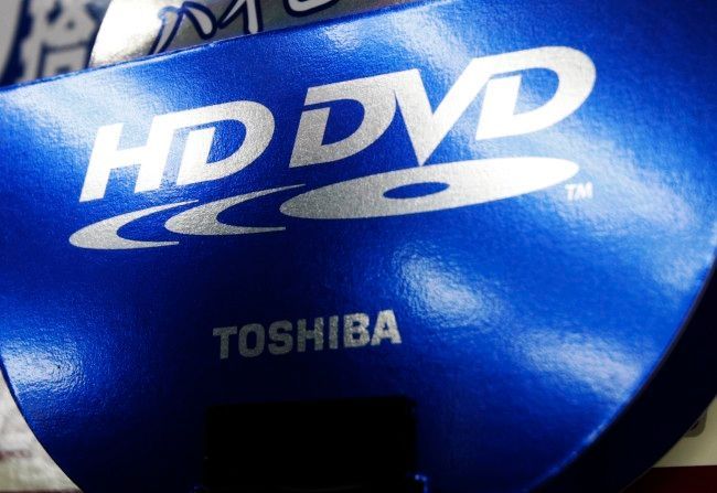 Toshiba ohlásila končí s technologií HD DVD