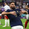 Olivier Giroud slaví gól v osmifinále MS 2022 Francie - Polsko