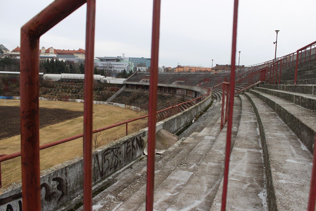 Začala obnova legendárního stadionu Za Lužánkami