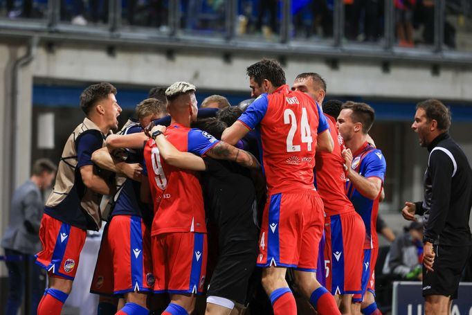 Hráči Plzně slaví gól v odvetě 4. předkola LM Plzeň - Karabach